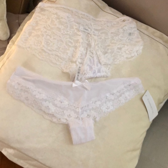 2 pair white hipster booty short panties medium